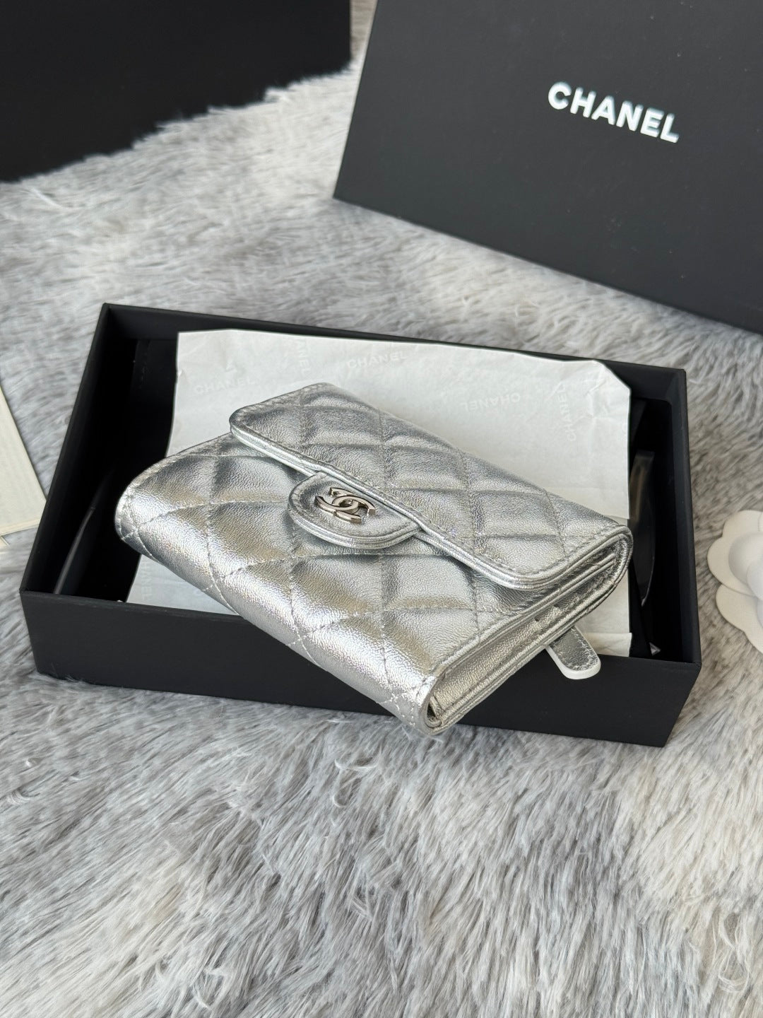 Chanel 25S Cf Small Tri Fold Wallet 11 in Silver Caviar Gold Hardware