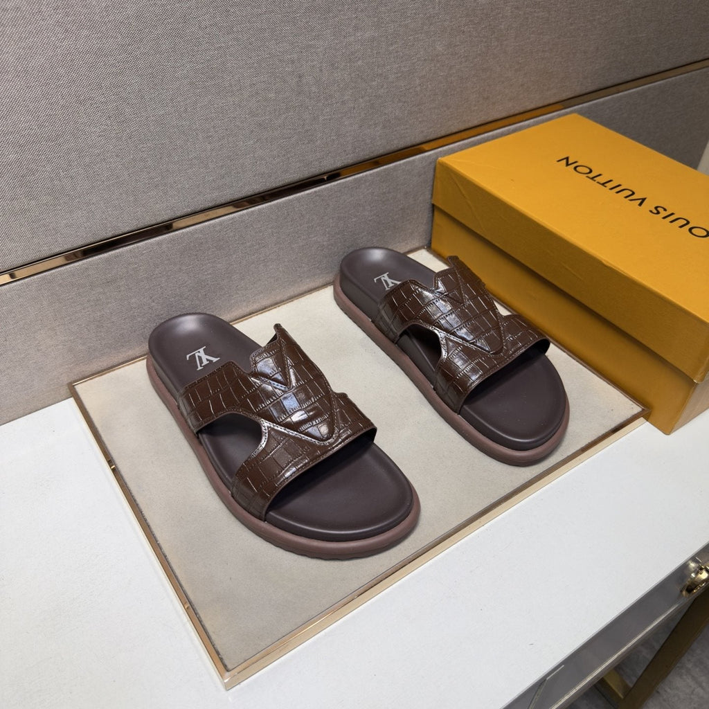 Men’s Textured Crossover Slide Sandals — front