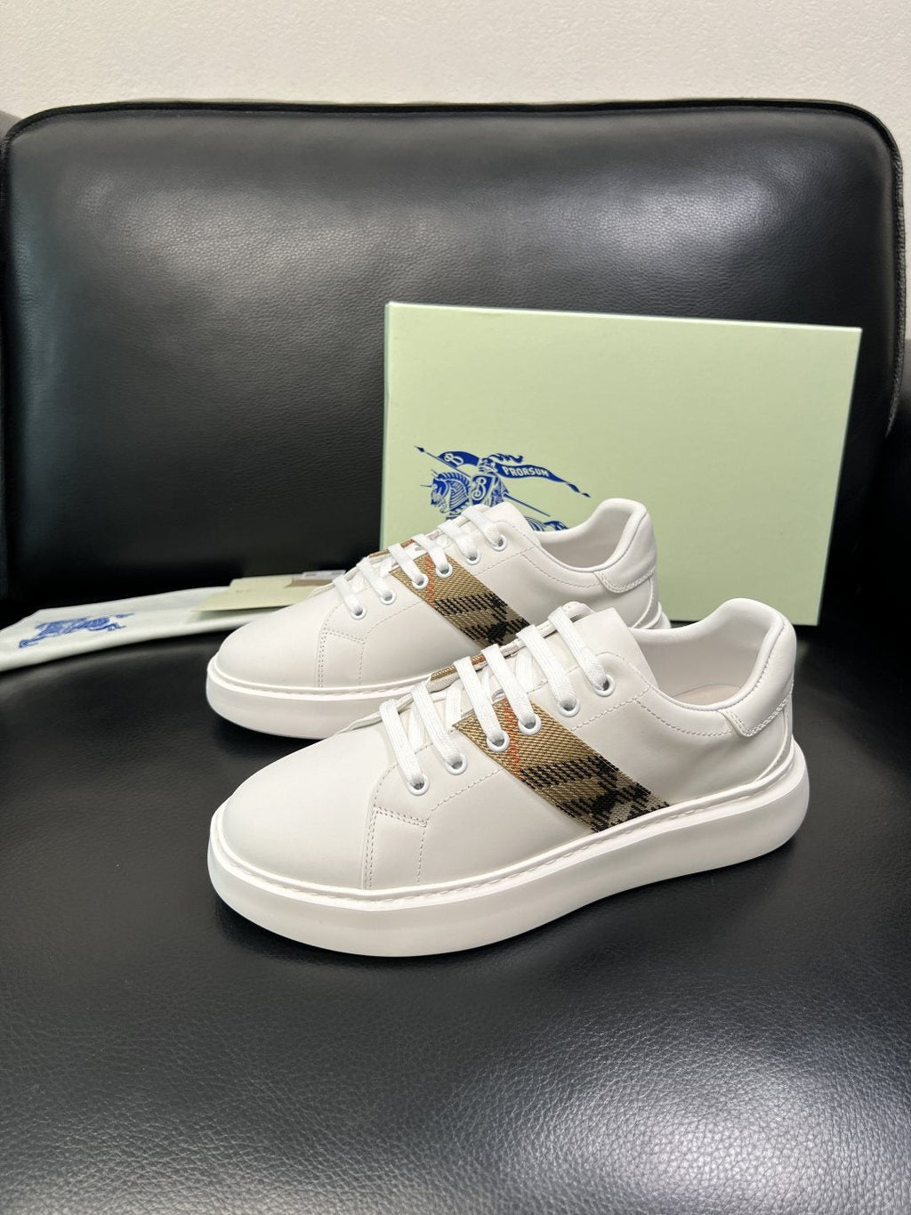 BURBERRY Check-Panel Low-Top Sneakers — front